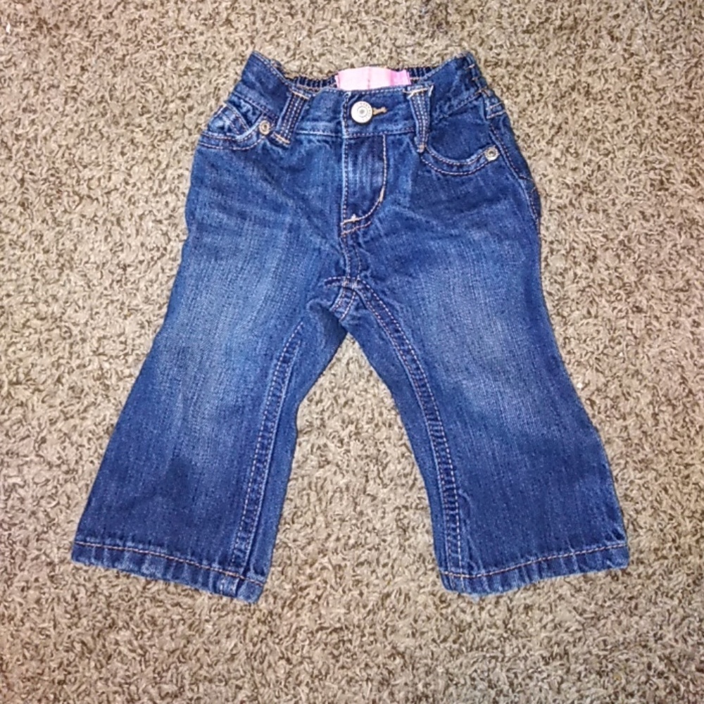 Babygirl Old Navy bootcut jeans 😍